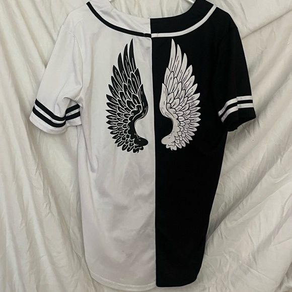 rue 21 Angel Jersey - Picture 2 of 3